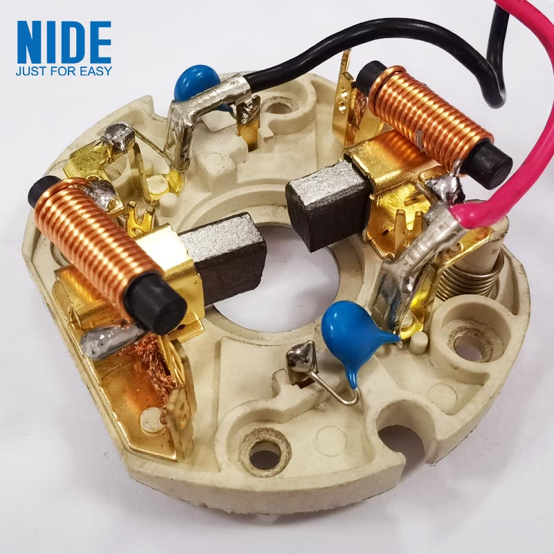 แปรงคาร์บอนปรับปรุงสมรรถนะของมอเตอร์และอายุการใช้งานยาวนานได้อย่างไร